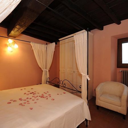 La Scaletta Holiday House Bracciano  Δωμάτιο φωτογραφία