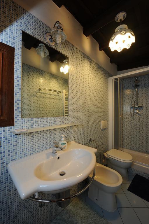 La Scaletta Holiday House Bracciano  Δωμάτιο φωτογραφία